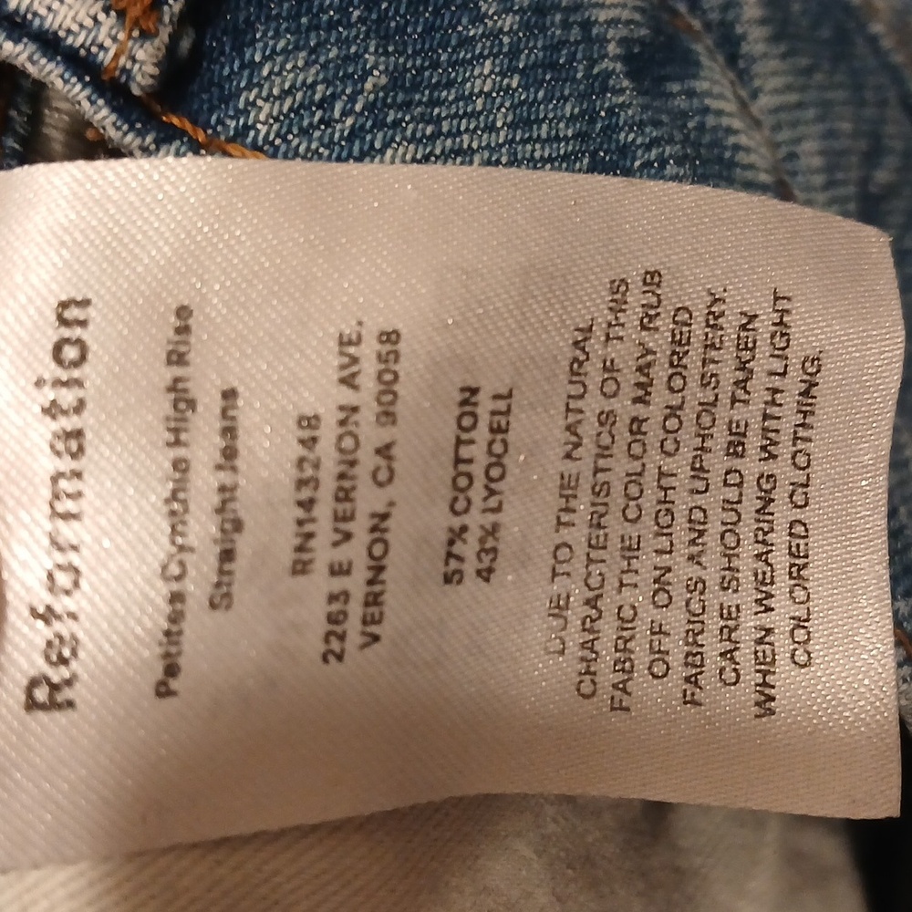 Reformation Jeans Cynthia High Rise Straight Jeans Petite Size 31P - Picture 7 of 7